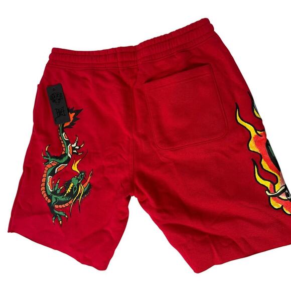 Ed Hardy Shorts Mens Large Tattoo Graphic Skull Red Graphic Streetwear NWT - Picture 3 of 4